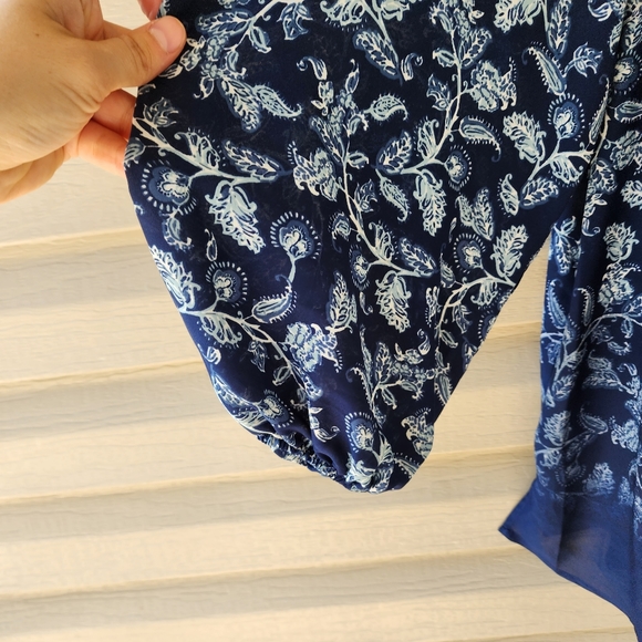Catherines blue floral blouse - Picture 7 of 11